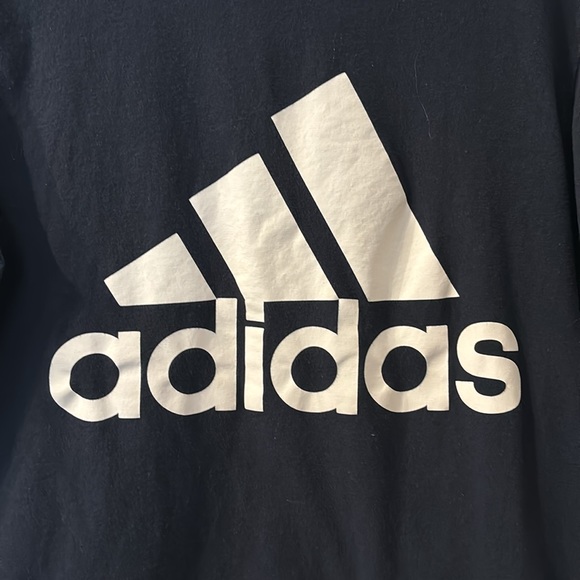 Adidas amplifier graphic tee size small - Picture 2 of 4